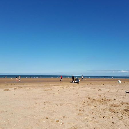 Jaw-Dropping Beach House In Anglesey 本莱赫 外观 照片